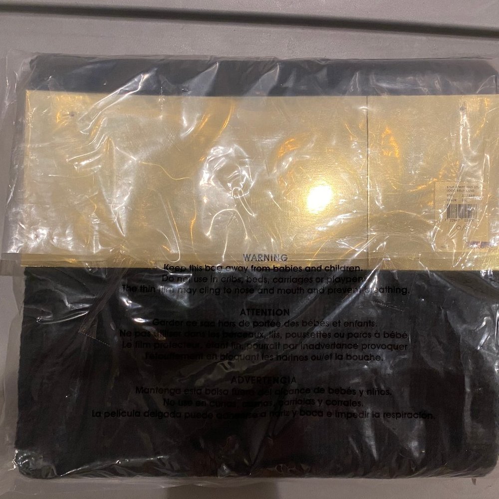 Michael Kors Scarf and Hat Set Black - Picture 4 of 5